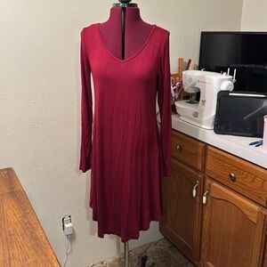 Large burgundy dress, long sleeves pull on- Dearcase